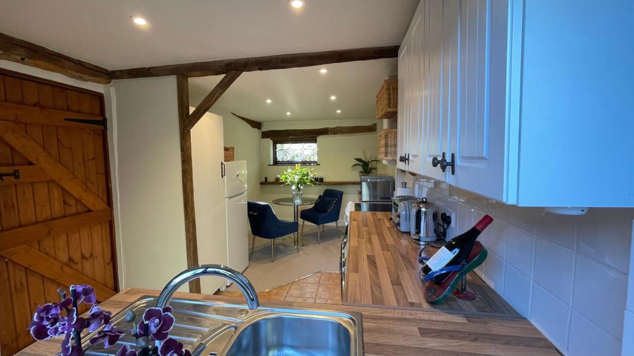 Elegant Peaceful Barn In Rural Village Setting Close To Stratford Upon Avon ภายนอก รูปภาพ